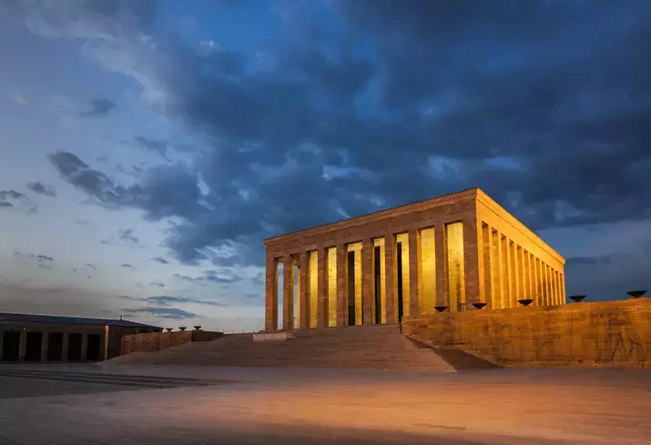 Anıtkabir Travel Guide: Meeting Point with History in the Heart of Ankara